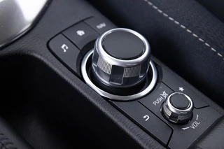 Mazda 2 Mazda 2 1.5 Skyactiv-G Luxury | NAVI | CARPLAY | ECC | CAMERA | VELGEN - afbeelding nr 13