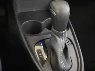 Toyota Aygo Toyota Aygo X 1.0 VVT-i S-CVT Play Automaat | Camera - afbeelding nr 27
