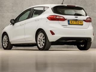 Ford Fiesta (APPLE CARPLAY, GROOT NAVI, CLIMATE, CAMERA, ADAPTIVE CRUISE, SPORTSTOELEN, CAMERA, PARKEERSENSOREN, LM VELGEN, NIEUWE APK, NIEUWSTAAT) - afbeelding nr 3