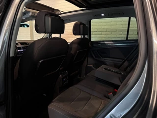 Volkswagen Tiguan Volkswagen Tiguan 2.0 TSI 4Motion Highline Business R 220pk Pano Virtual Alcantara 19 inch - afbeelding nr 13