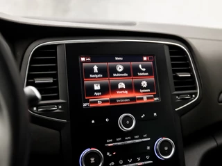 Renault Mégane Estate Automaat (APPLE CARPLAY, NAVIGATIE, DIGITAL COCKPIT, CAMERA, GETINT GLAS, SPORTSTOELEN, STOELVERWARMING, KEYLESS, PARKEERSENSOREN, NIEUWSTAAT) - afbeelding nr 22