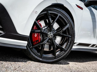 Volkswagen Golf Volkswagen Golf 2.0 TSI GTI CLUBSPORT|PANO|19''|ACC|NURBURG. - afbeelding nr 16