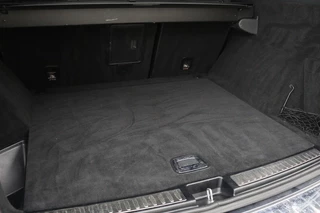 Mercedes-Benz GLE Mercedes-Benz GLE-klasse 350d 4MATIC | Panoramadak | Stoelventilatie |  Adaptive cruise | Carplay | 360 camera | Trekhaak | Entertainment | Stuurverwarming | Massage | Leder | Memory | Keyless | Luchtvering - afbeelding nr 16