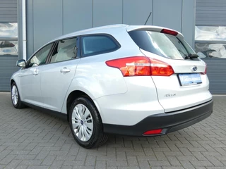Ford Focus Ford Focus Wagon 1.0 100 PK Trend | AIRCO | 124000 KM!!! - afbeelding nr 3
