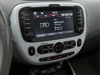 Kia e-Soul Kia e-Soul EV Executive-Plus-Line (INCL-BTW) Aut  *PANO | NAPPA-LEATHER | LED-LIGHTS | NAVI-FULLMAP |  CAMERA | KEYLESS | ECC | PDC | CRUISE | DAB | DIGI-COCKPIT | COMFORT-SEATS | 16
