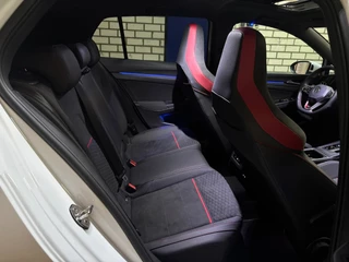 Volkswagen Golf Volkswagen GOLF 2.0 TSI GTI CLUBSPORT 300pk panorama - afbeelding nr 16
