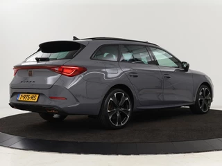 CUPRA Leon CUPRA Leon 1.4 e-Hybrid VZ Performance | Panoramadak | Stoel & stuurverwarming | Adaptive cruise | Carplay | Navigatie | Sportstoelen | Full LED | Keyless | PHEV - afbeelding nr 28