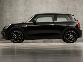 MINI Cooper (STOELVERWARMING, CLIMATE, PARKEERSENSOREN, SPORTSTOELEN, LM VELGEN, ELEK RAMEN, NIEUWE APK, NIEUWSTAAT) - afbeelding nr 2