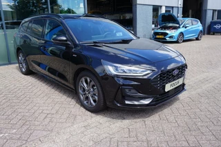 Ford Focus Ford Focus Wagon 1.0 EcoBoost Hybrid ST Line 125PK Automaat Winterpack SYNC4 Cruise Navi Camera Climate Parkeersensoren Privacy Glass *1500KG Trekgewicht* - afbeelding nr 5