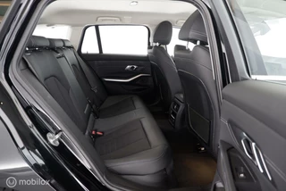 BMW 3 Serie BMW 3-serie Touring 320i 184PK Automaat Executive Ed. leer|led|cam|dab|ecc|lmv17 - afbeelding nr 18