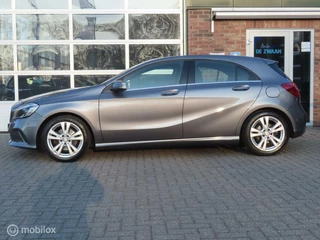 Mercedes-Benz A-Klasse Mercedes A-klasse 180 Prestige/nav/pdc v-a/zwarte hemel/17