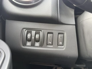 Renault Clio Renault Clio Estate 0.9 TCe Night&Day 2e Eigenaar,Navi,Airco,Cruise,PDC,Trekhaak,Dealer Onderhouden,N.A.P,APK tot 08-2025 - afbeelding nr 24