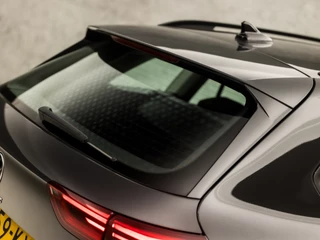 Volkswagen Golf (APPLE CARPLAY, GROOT NAVI, ADAPTIVE CRUISE, TREKHAAK ELEKTRISCH, KEYLESS START, SPORTSTOELEN, DAB+, LED KOPLAMPEN, NIEUWE APK, NIEUWSTAAT) - afbeelding nr 33