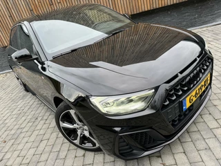 Audi A1 Sportback Audi A1 Sportback 30 TFSI S Line Automaat | Apple CarPlay | LED verlichting | Parkeersensoren achter | Rode remklauwen | Airconditioning | Cruise control | Lane assist | Half leer/stof - afbeelding nr 41