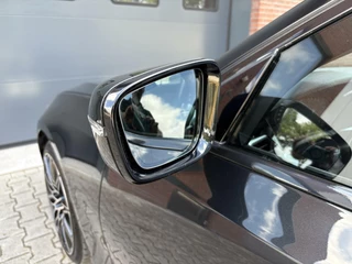 BMW 3 Serie BMW 3-serie 330i High Executive, M Pakket, Schuifdak, 19