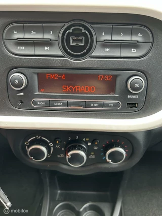 Renault Twingo Renault Twingo 1.0 SCe Collection, Airco, Beurt, banden - afbeelding nr 8