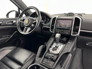 Porsche Cayenne Aut. *PANO | LUXURY-LEATHER | BI-XENON | SPORT-CHRONO | MEMORY-PACK | BOSE-SOUND | AIR-SUSPENSION | HEATED-SPORT-SEATS | NAVI-FULLMAP | DAB+ | CAMERA | SHIFT-PADDLES | TOWBAR | 21''ALU * - afbeelding nr 7