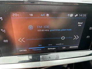 Peugeot 2008 Peugeot 2008 1.2 PureTech Allure 130 pk navigatie en camera cruise control - afbeelding nr 14