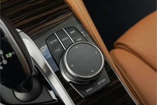 BMW 5 Serie BMW 5 Serie 530i High Ex Luxury Schuifdak Comfortstoel Navi Trekhaak Camera - afbeelding nr 31