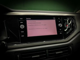Volkswagen Polo Volkswagen Polo 1.0 TSI DSG Carplay | Cruise | Sensor | NAP - afbeelding nr 19