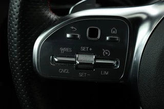 Mercedes-Benz A-Klasse Mercedes-Benz A-klasse 250e AMG Night | Stoelverwarming | Carplay |  Widescreen | Sfeerverlichting | Camera | Leder/Alcantara | Navigatie | Full LED - afbeelding nr 14