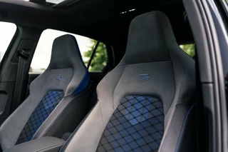 Volkswagen Golf Volkswagen Golf 2.0 TSI R 4Motion Performance Akrapovic HK - afbeelding nr 30