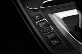BMW 3 Serie BMW 3 Serie 330e Centennial High Executive Sport Line [SCHUIFKANTELDAK, MEMORY SEATS, ADAPTIVE CRUISECONTROL, STOELVERWARMING, VOL LEDER, HEAD-UP, PDC V+A, BLUETOOTH, CLIMATE CONTROL, NIEUWSTAAT] - afbeelding nr 22