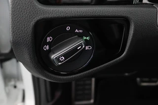 Volkswagen Golf Volkswagen Golf 2.0TSI GTI Performance*245PK*PANO*LEER*ACC*LED*DCC - afbeelding nr 35