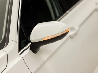 Volkswagen Passat Volkswagen Passat Variant 1.4 TSI PHEV GTE Business 218Pk Automaat (DRAADLOOS APPLE CARPLAY, GROOT NAVI, CLIMATE, LEDER/ALCANTARA, TREKHAAK, STOELVERWARMING, CAMERA, ADAPTIVE CRUISE, KEYLESS, NIEUWSTAAT) - afbeelding nr 46