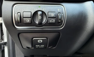Volvo V60 Volvo V60 2.0 D4 MOMENTUM EURO 6 Dealer onderhouden 181PK - afbeelding nr 12