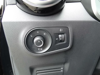 MG ZS EV MG ZS EV Luxury 45 kWh Panoramadak / Leder / Carplay - afbeelding nr 7