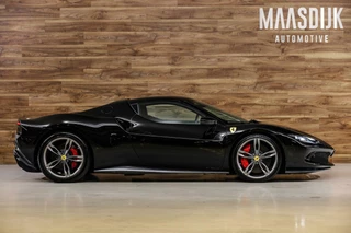 Ferrari 296 Ferrari 296 GTB 3.0 V6 | Passenger Display| Carbon Ex & Int|HUD| - afbeelding nr 5