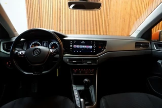 Volkswagen Polo Volkswagen Polo 1.0 TSI COMFORTLINE BUSINESS R-LINE / AIRCO/ NAVIGATIE - afbeelding nr 16