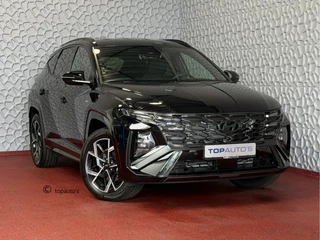 Hyundai Tucson NIEUWE AUTO 1.6 T-GDI PHEV N-LINE 360CAM ELEK.KLEP ELEK.STOEL MET GEHEUGEN VERWARMD/KOELING SUBWOOFER 19" LMV ZWARTE HEMEL STUURVERW.