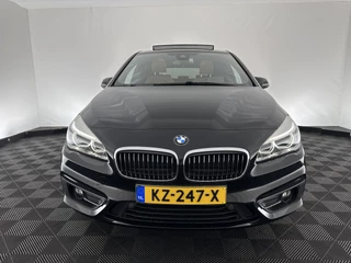 BMW 2 Serie BMW 2 Serie Active Tourer 225xe iPerformance Centennial High Executive Aut. *PANO | HEAD-UP | FULL-LEATHER | FULL-LED | HARMAN/KARDON | KEYLESS | NAVI-FULLMAP | ECC | PDC | CRUISE | 18''ALU* - afbeelding nr 2