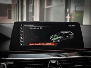 BMW 5 Serie BMW 5-serie Touring 530d xDrive M-Sport | HUD | PANO | H&K | TREKHAAK | LEER | CARPLAY | FULL OPTION - afbeelding nr 52