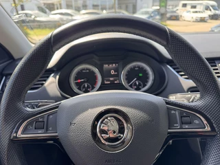 Škoda Octavia Skoda Octavia 1.0 TSI Style Business Automaat|Carplay|Trekhaak|Stoelverw.|NAP|Navi|Led - afbeelding nr 12