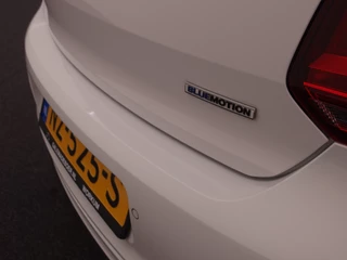 Volkswagen Polo Volkswagen Polo 1.0 BlueMotion Edition AUTOMAAT / NAVI / AIRCO / CRUISE / PDC / BLUETOOTH / NL-AUTO - afbeelding nr 21