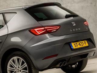 SEAT Leon 150Pk (APPLE CARPLAY, NAVIGATIE, CLIMATE, LED KOPLAMPEN, LEDER, CAMERA, SPORTSTOELEN, PARKEERSENSOREN, KEYLESS, NIEUWSTAAT) - afbeelding nr 11