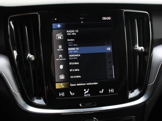 Volvo V60 Volvo V60 2.0 B3 Automaat Momentum | Navigatie | Wegklapbare Trekhaak | Climate Control | Blis | Parkeer sensoren | Cruise Control | Lichtmetalen Velgen - afbeelding nr 30