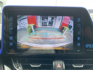 Toyota C-HR Toyota C-HR 1.8 Hybrid Bi-Tone | Navi | Stoelverwarming | Cruise Control - afbeelding nr 20
