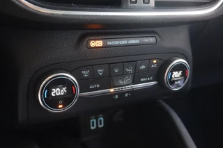 Ford Kuga Ford Kuga 2.5 PHEV Titanium | Geen import | Navi | Cruise - afbeelding nr 9