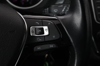 Volkswagen Tiguan Volkswagen Tiguan 1.4 TSI Connected Series | Trekhaak | Carplay |  Camera | Navigatie | Climate control | Park Assist | Climate control - afbeelding nr 15