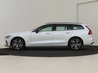 Volvo V60 Volvo V60 2.0 B4 Plus Dark | Trekhaak | Schuif-/Kanteldak | H&K Audio | - afbeelding nr 2