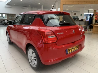 Suzuki Swift Suzuki Swift 1.2 Comfort Smart Hybride [LEASE €289,- | Airco | Lichtmetaal | - afbeelding nr 18