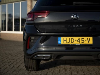Volkswagen T-Roc Volkswagen T-Roc 1.5TSi 150pk R-Line | LED Matrix | DAB | App Connect | 18