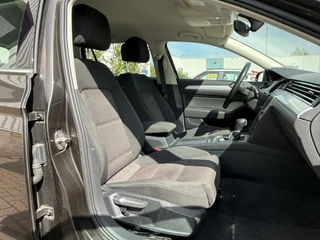 Volkswagen Passat Volkswagen Passat Variant 1.6 TDI EDITION | AUTOMAAT | TREKH - afbeelding nr 4