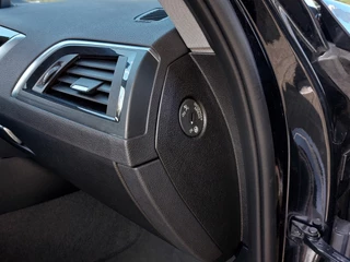 BMW 1 Serie 118i 136pk Automaat Executive Sport-Line | Origineel NL | Navi | Clima | Cruise | Bluetooth Carkit+Streaming | Led Koplampen | Licht+Regensensor | Pdc | Mistlampen | Privacy Glass | 16''lm - afbeelding nr 33