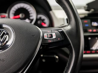 Volkswagen up! (SCHUIFDAK, LEDER, BLUETOOTH, STOELVERWARMING, GETINT GLAS, PARKEERSENSOREN, CRUISE, ZWART HEMEL, LM VELGEN, NIEUWSTAAT) - afbeelding nr 19