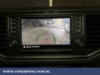 Volkswagen Crafter Volkswagen Crafter 2.0 TDI 140pk L3H3 (oude L2H2) Euro6 Airco | Camera | Cruisecontrol | Apple Carplay | bijrijdersbank android auto, chauffeursstoel, - afbeelding nr 4